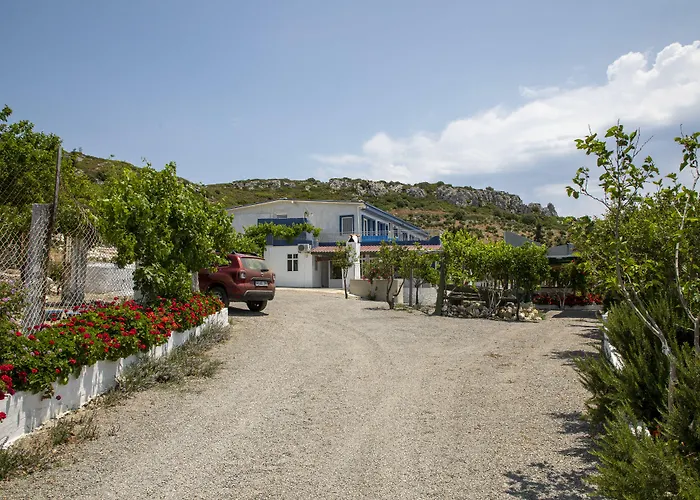 Goeknar Knidos Oasis Nature